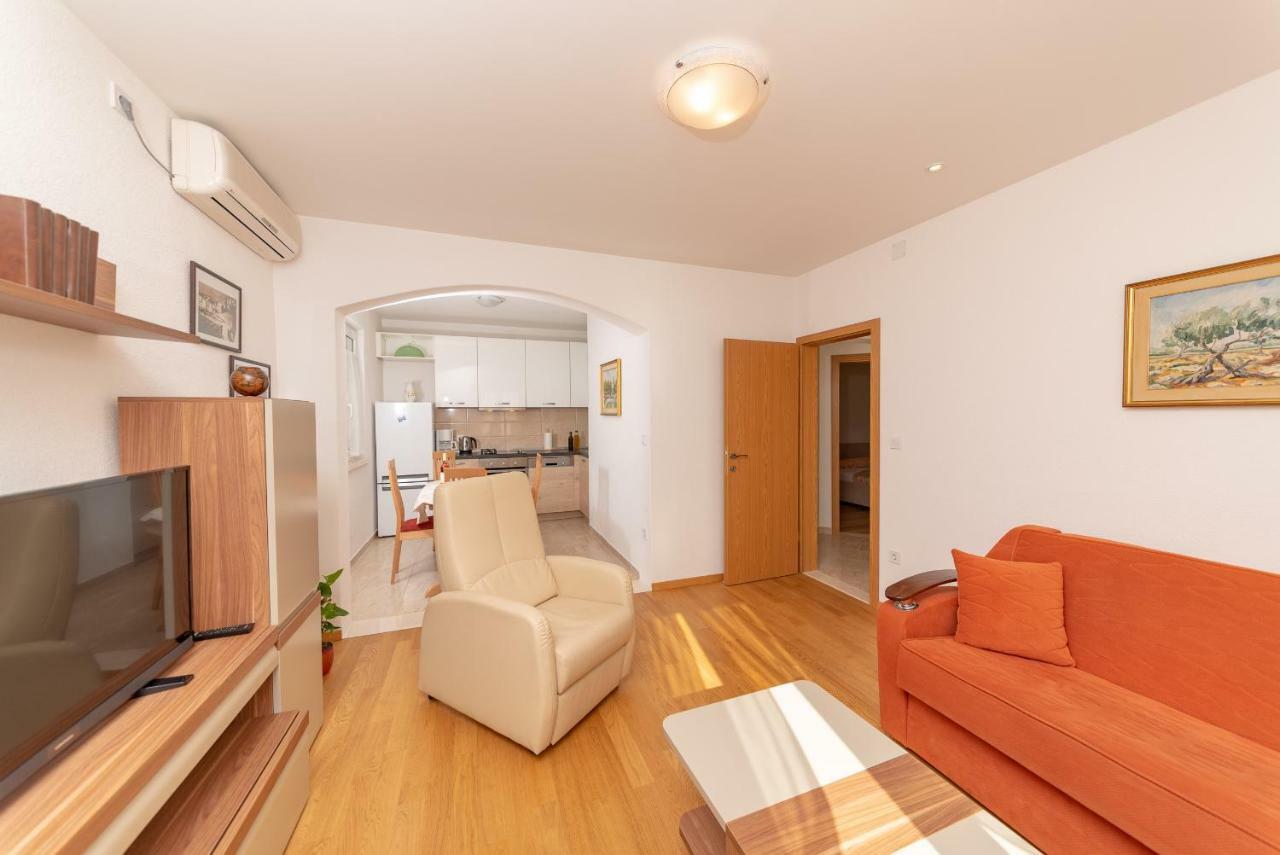 Apartman Hibiskus ボル エクステリア 写真